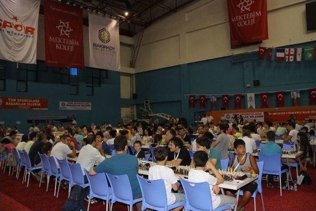 Başkan Altınok &Ouml;z, 2015 Uluslararası İstanbul A&ccedil;ık Satran&ccedil; Turnuvası&rsquo;nın A&ccedil;ılışına Katıldı 1