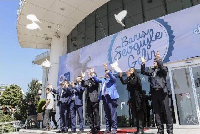 İranlı Anne Maltepe&rsquo;Den D&uuml;nyaya Barış Mesajı Verdi 2