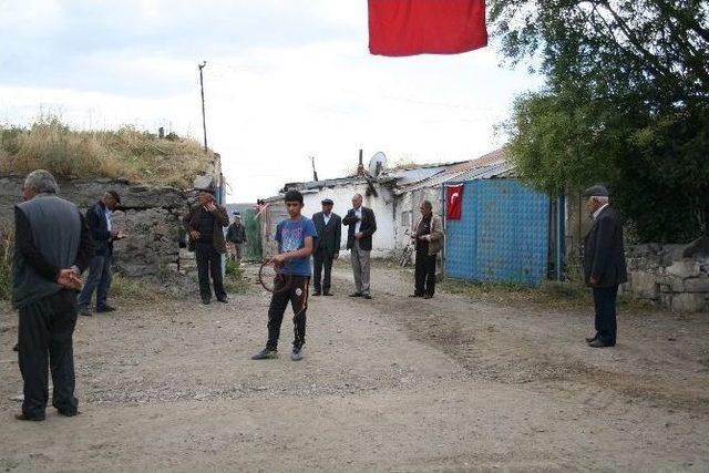 Şehit Polis On Gün Önce Annesini Kaybetmişti