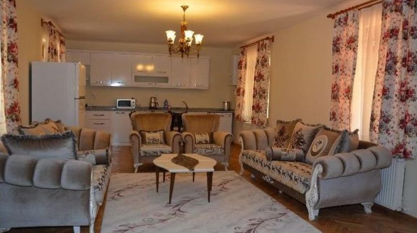 Orman K&ouml;şkleri Misafirlerini Bekliyor