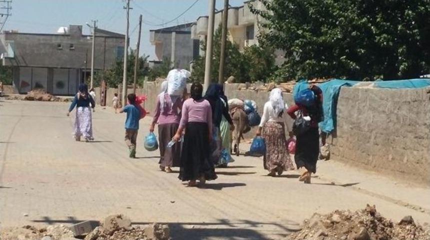 Hendekler Vatandaşları Mağdur Etti