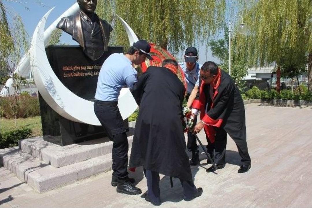 Adli Yıl A&ccedil;ılışında Her Yılki Temenniler Tekrarlandı