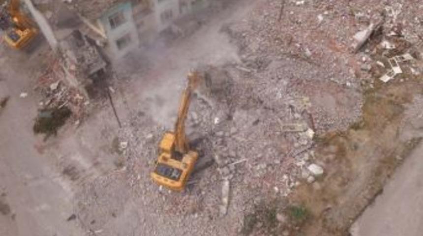 Altındağ Belediyesi İki Mahallede Yıkım &Ccedil;alışmalarına Devam Ediyor