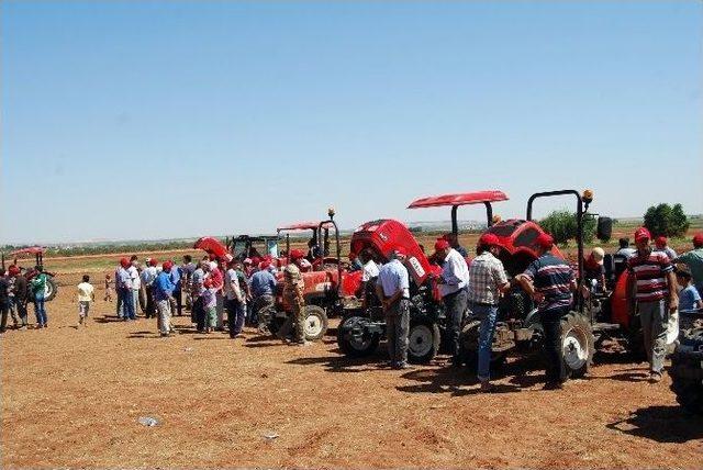 Başak Trakt&ouml;r &rsquo;tarla G&uuml;nleri&rsquo; Devam Ediyor 3