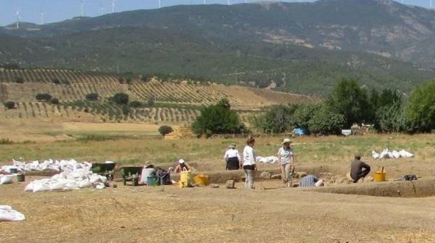 Zincirli H&ouml;y&uuml;k'te Bu Yılki Kazılar Tamamlandı