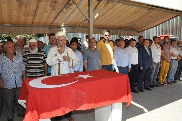 Balıkesir’de Yusuf Koca Ve Şehitler İçin Gıyabi Cenaze Namazı Kılındı