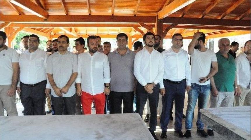 Yunus Koca İ&ccedil;in Antalya&rsquo;da Gıyabi Cenaze Namazı Kılındı