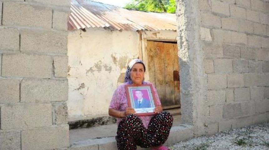 Şehidin &Uuml;vey Annesi Yardım Bekliyor