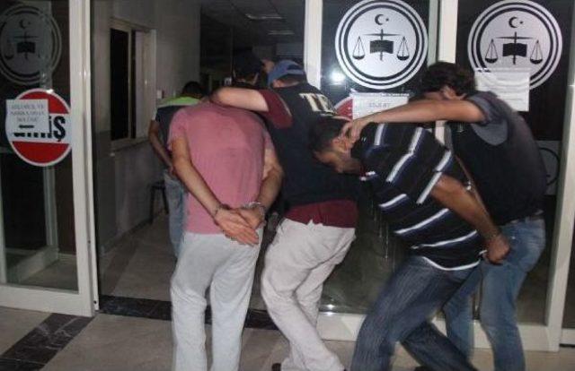 Şanlıurfa'da Ak Parti'ye Saldırı Düzenleyen Şüpheliler Adliyede