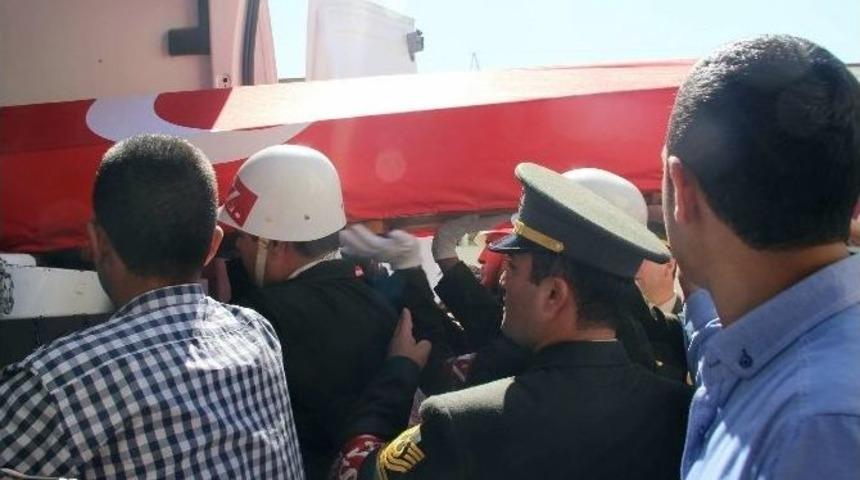 Şehide Askeri T&ouml;ren