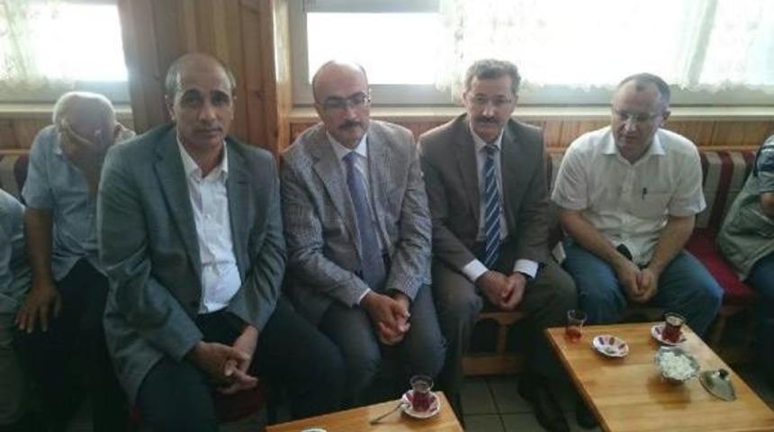 Vali Ve Bakanlık Yetkililerinden Dr. Biroğul'un Ailesine Taziye Ziyareti