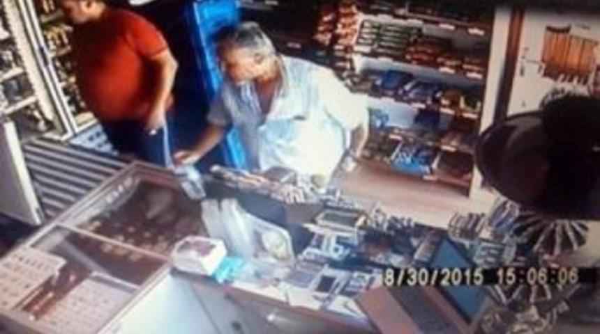 Puro Hırsızı Kameralara Yakalandı