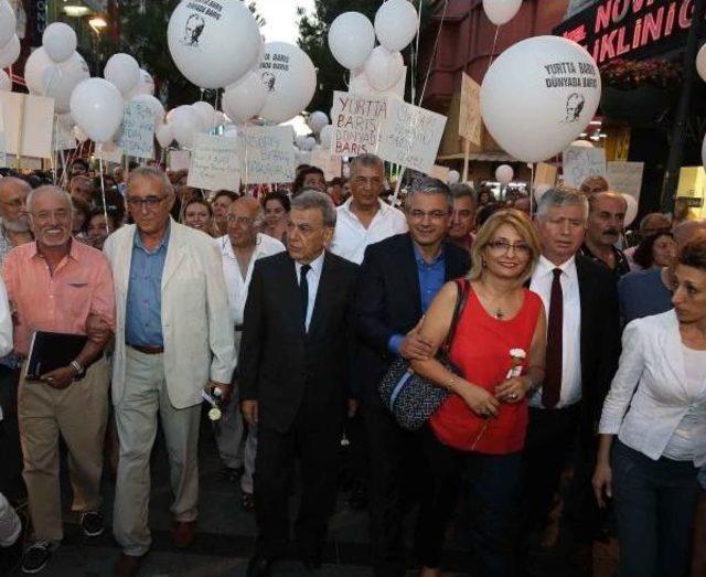 Karşıyaka da  barış Gecesi  3