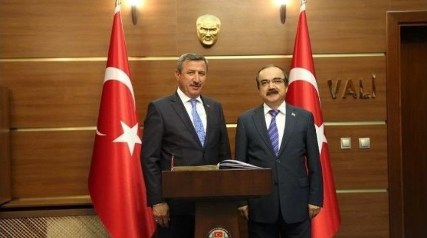 K&uuml;tahya Valisi Şerif Yılmaz&rsquo;dan Vali Coş&rsquo;a Ziyaret