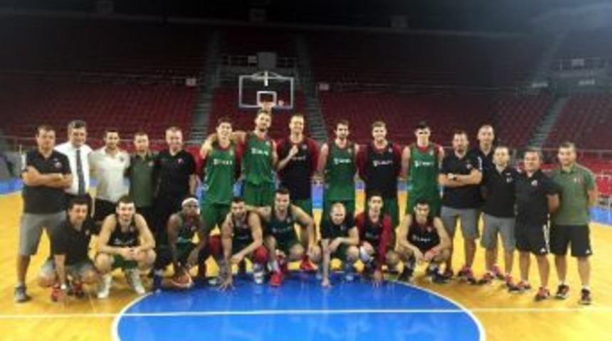 A Milli Basketbol Takımı &Ccedil;alışmalarını Tamamladı