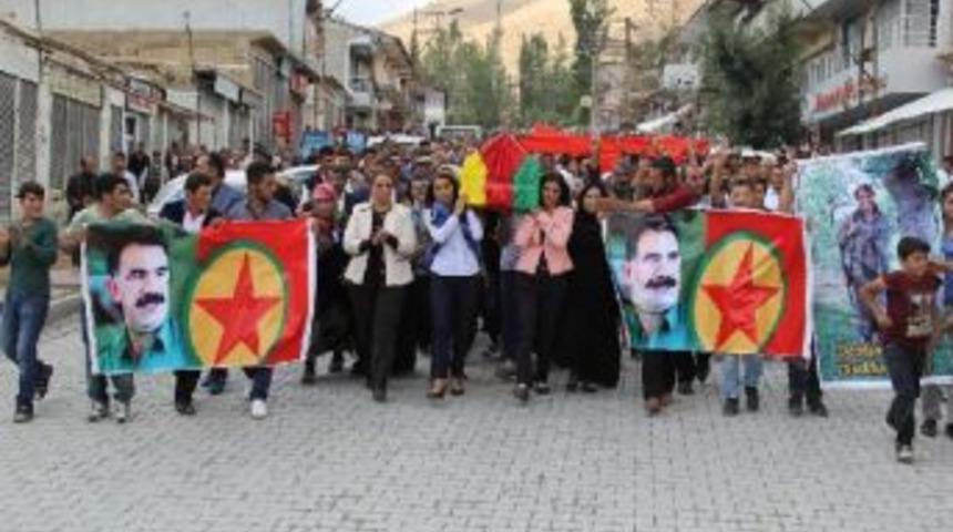 Pkk'lı Cenazesi Taşıyan Hdp Milletvekili Hezer'e Soruşturma