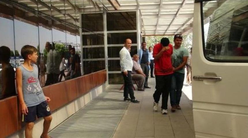 Kilis'te, Suriye'ye Ge&ccedil;meye &Ccedil;alışan 12 Kişi Yakalandı