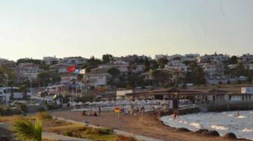 Ayvalık&rsquo;ta Duba Plajına Mavi Bayrak Geri Geldi