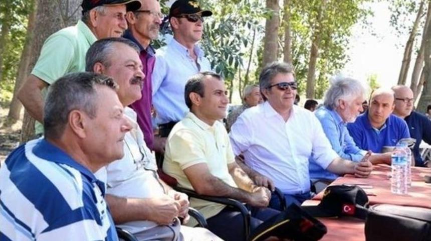 Bandırmada Avcılar, Sezonu A&ccedil;tı