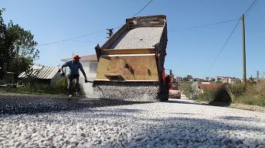 Başiskele&rsquo;de Soğuk Asfalt &Ccedil;alışmaları Devam Ediyor