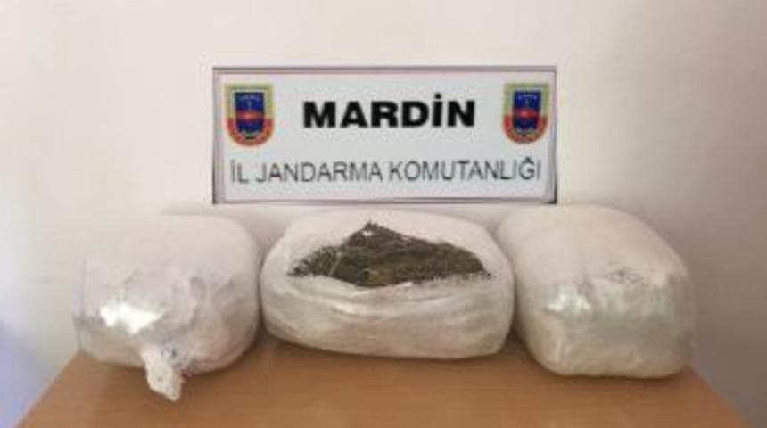 Yolcu Otob&uuml;s&uuml;nde 26,5 Kilogram Esrar Bulundu