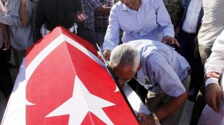 Kilis'te Şehit Olan Yusuf Beylem I&ccedil;in Gaziantep'te T&ouml;ren (2)