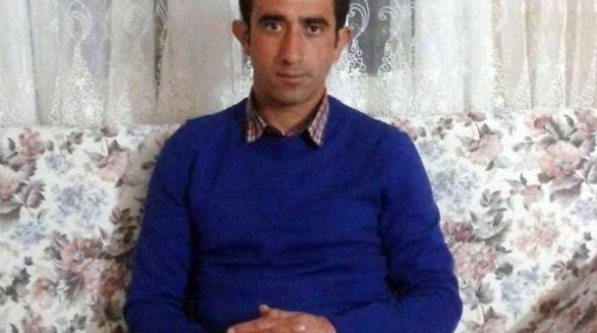 Motosiklet İle Kamyonet Kafa Kafaya &Ccedil;arpıştı: 1 &Ouml;l&uuml;, 1 Yaralı