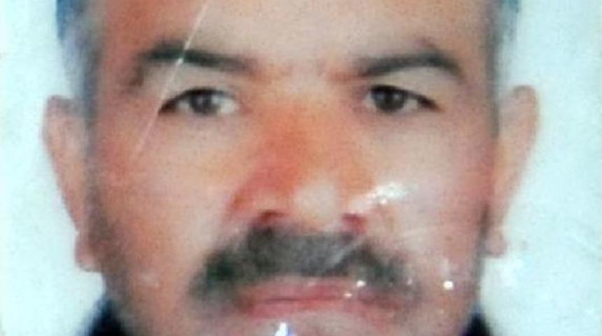 Tır Dorsesinin Kapağına Başı Sıkışan Şof&ouml;r &Ouml;ld&uuml;