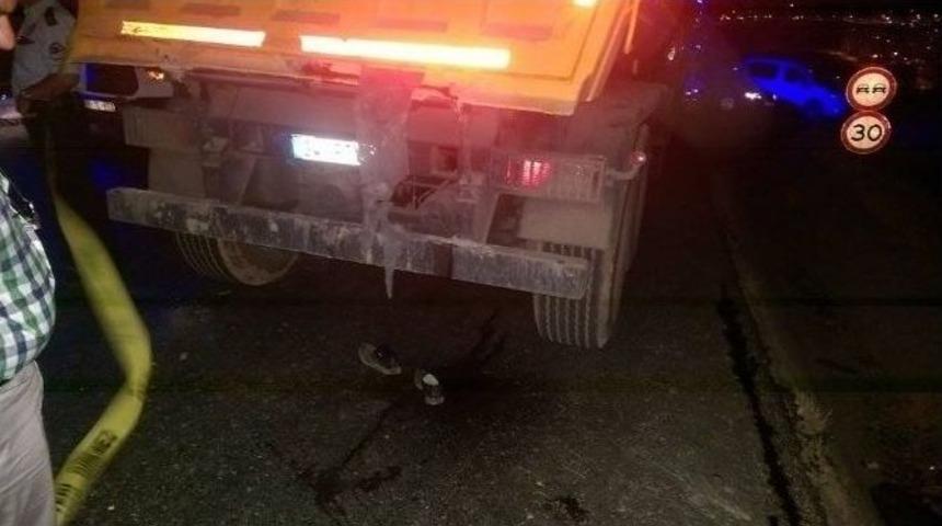 Başı Dorsenin Kapağına Sıkışan İş&ccedil;i Hayatını Kaybetti