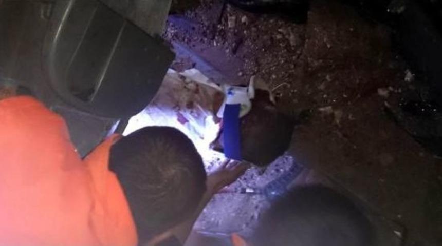 Erzurum'da Yolcu Otob&uuml;s&uuml; Devrildi: 22 Yaralı