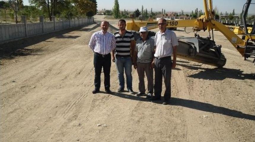 Topakkaya&rsquo;da Asfalt &Ccedil;alışmaları S&uuml;r&uuml;yor