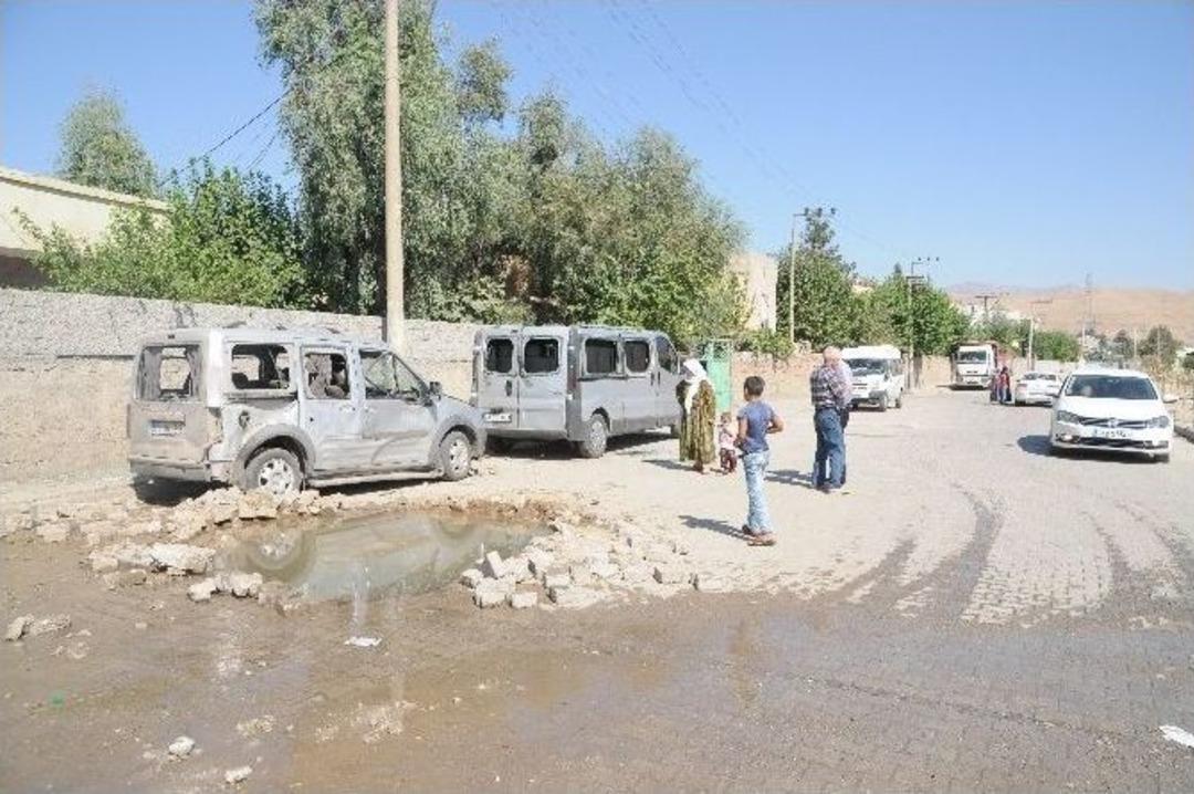 Cizre&rsquo;de Yola D&ouml;şenen Patlayıcı Askeri Konvoyun Ge&ccedil;işi Sırasında Patlatıldı