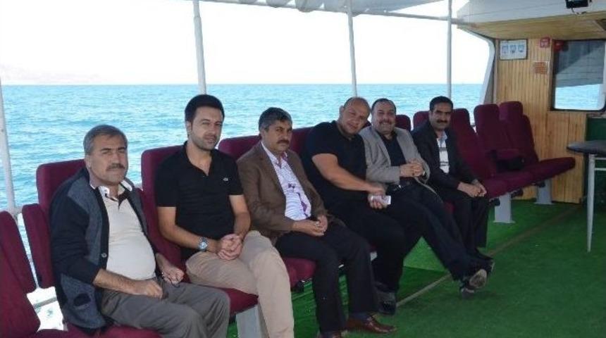 Van G&ouml;l&uuml;&rsquo;nde Belediye Meclis Toplantısı