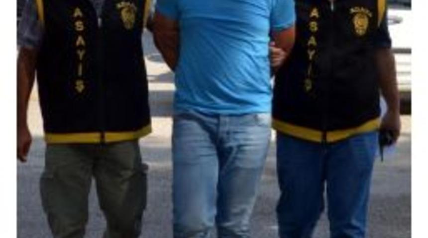 Kendini 'komiser' Olarak Tanıtıp Sevgili Olduğu Kadını Dolandırdı
