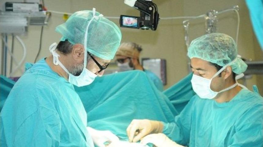 Hipospadiyas Hastalığında Cerrahi &Ccedil;&ouml;z&uuml;m