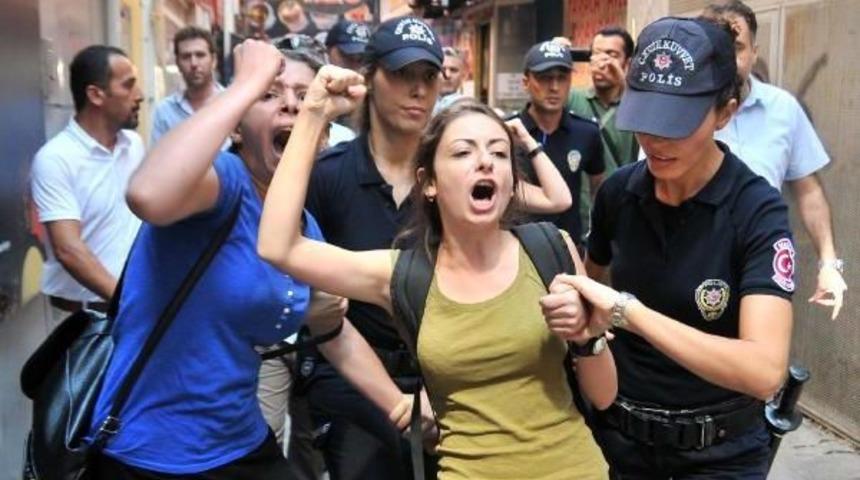 Mersin'de Kadınlar, Aile Ve Sosyal Politikalar İl M&uuml;d&uuml;rl&uuml;ğ&uuml;'n&uuml; Işgal Etti