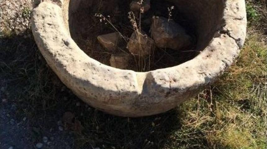 Tarihi Eser Ka&ccedil;ak&ccedil;ılığına Su&ccedil;&uuml;st&uuml;