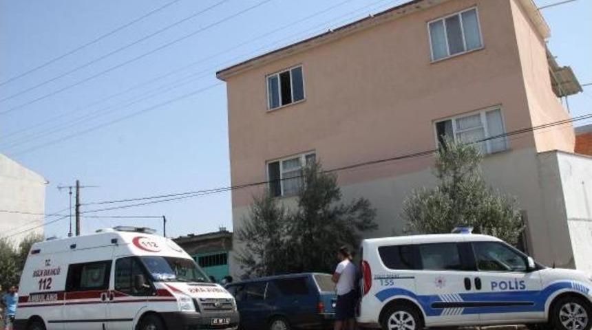 Evinin Bah&ccedil;esindeki &Ccedil;ardakta Intihar Etti