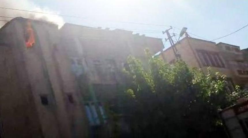 Adıyaman&rsquo;da Ev Yangını Korkuttu