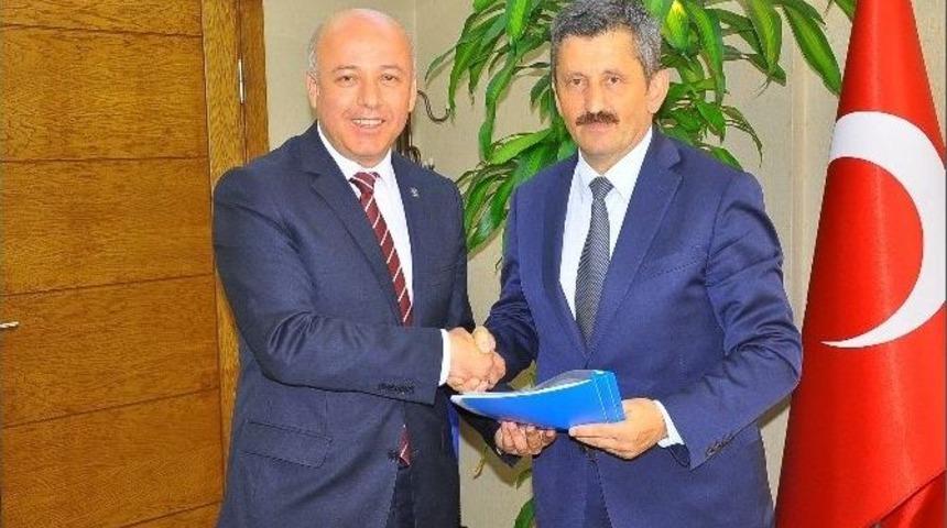 Ak Partide Başvuru Sayıları Artıyor