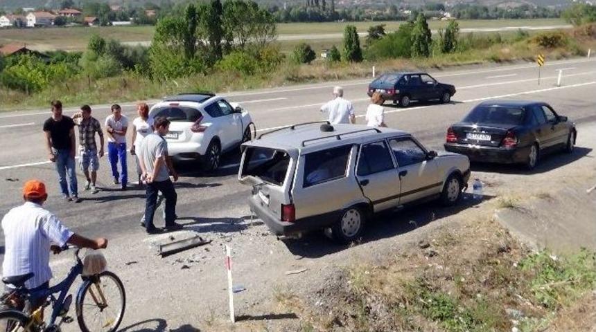 &Ccedil;aycuma&rsquo;da Trafik Kazası: 5 Yaralı