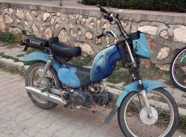 Çöp Kamyonu İle Motosiklet Çarpıştı: 1 Yaralı