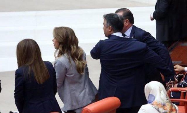 Olağan&uuml;st&uuml; Toplanan Tbmm de Gergin Anlar 2