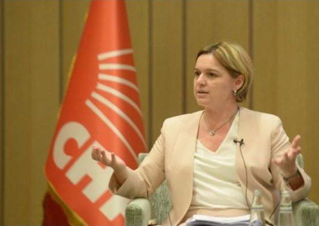 Kılı&ccedil;daroğlu, Partisinin "perşembe S&ouml;yleşileri" Toplantısına Katıldı 1