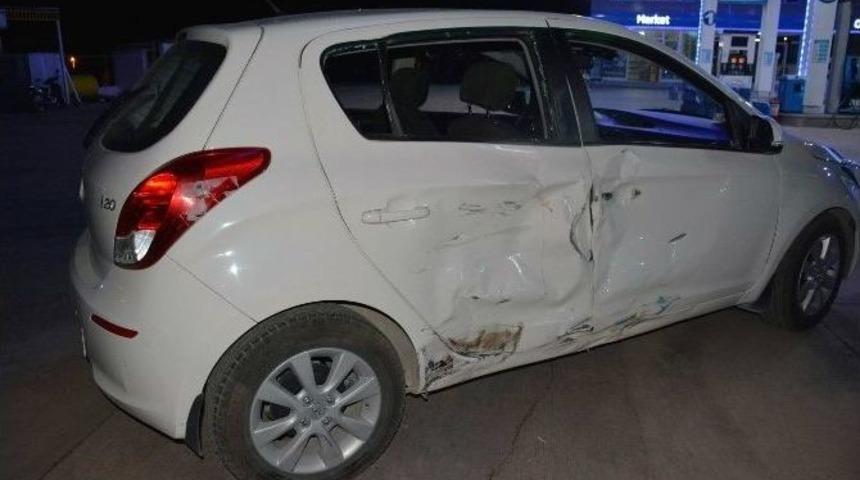 Otomobil Ve Motosiklet &Ccedil;arpıştı: 2 Yaralı