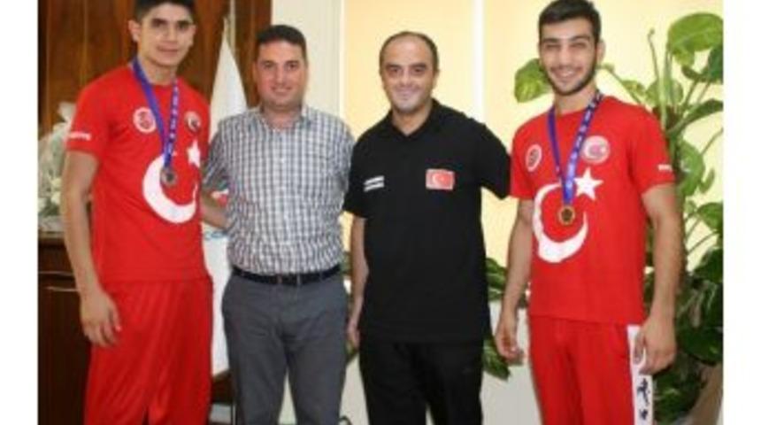 Ataşbak: &ldquo;d&uuml;nya Şampiyonasına Dereceye Giren Sporcularla Gurur Duyuyoruz&rdquo;