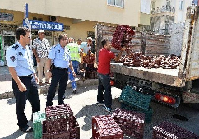 Muratpaşa’da Kokmuş Sucuk Operasyonu