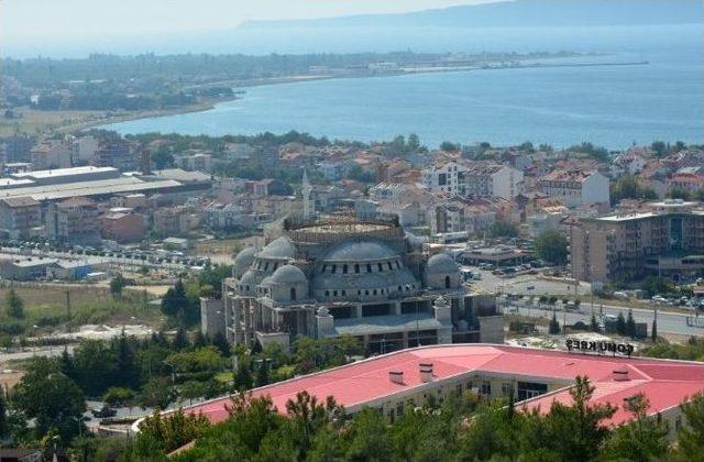 Rektör Acer, Çomü Camii İnşaatında İncelemelerde Bulundu