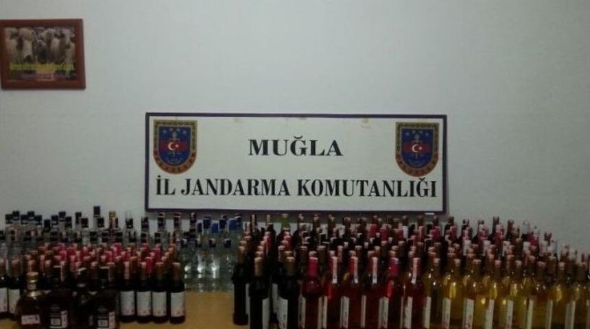 Marmaris&rsquo;te 300 Şişe Ka&ccedil;ak İ&ccedil;ki Ele Ge&ccedil;irildi