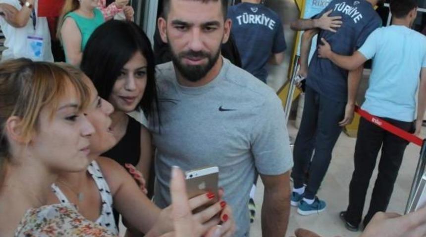 A Milli Takım Cuma Namazına Gitti